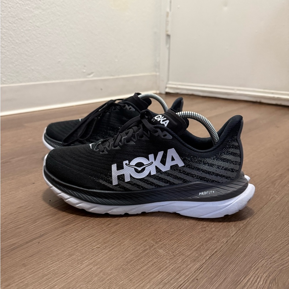 Hoka One One Mach 5 Black and Gray Shoes - Picture 5 of 10